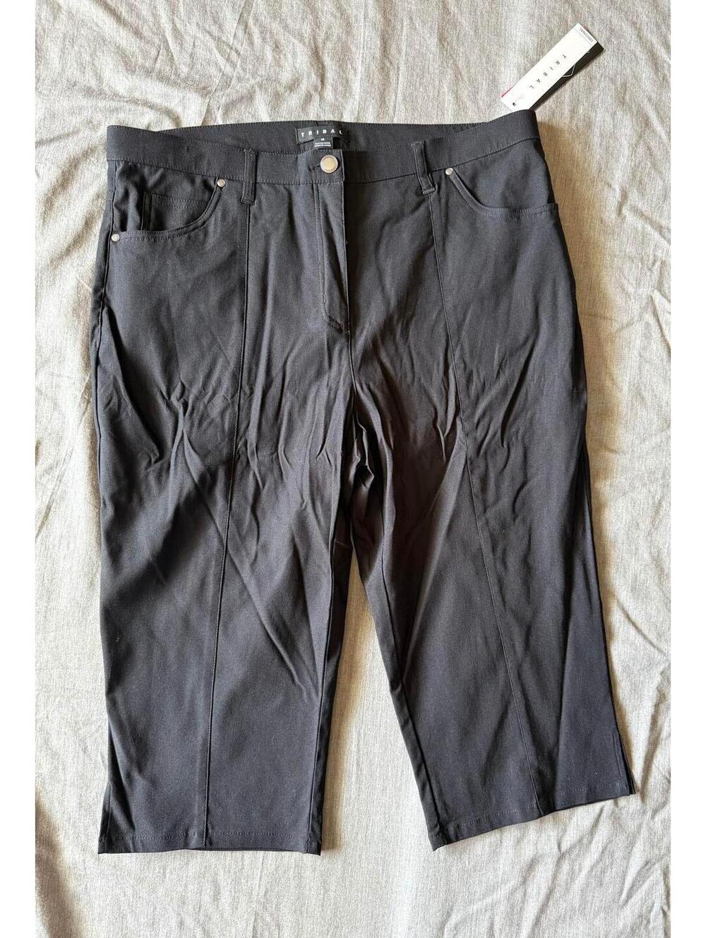 Tribal Pants Women's Size 14 Black Button Zip Capris Straight Leg NWT